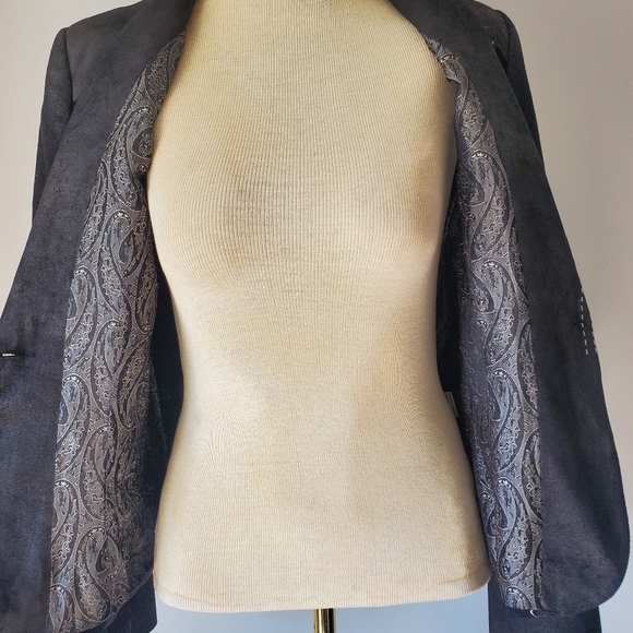 Bona Vita jacket. Black and navy with flowers. Size 8 - Picture 8 of 11